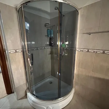 J & Nilson's In Center Апартаменты Шкодер