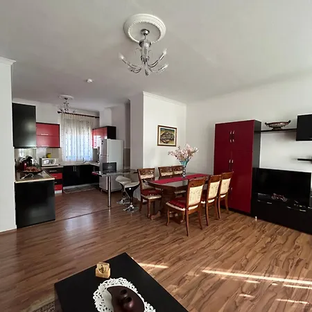 Apartment J & Nilson's In Center Shkoder