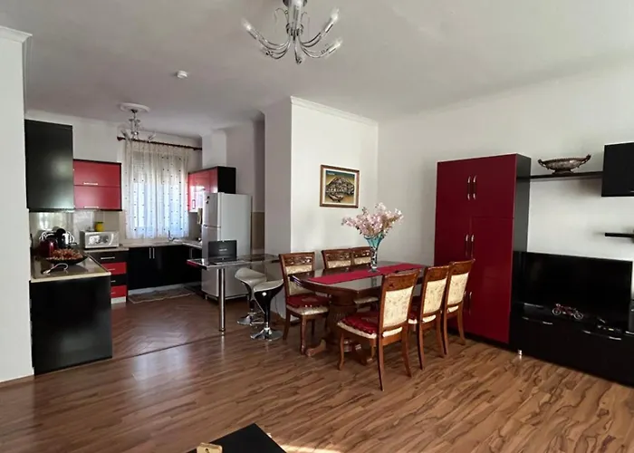 Apartment J & Nilson's In Center Shkoder